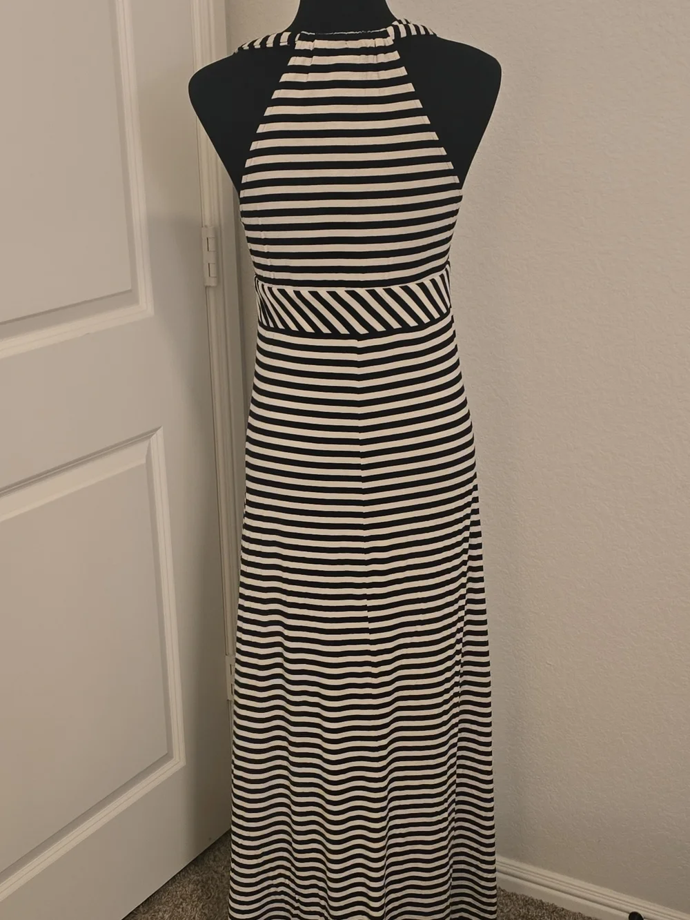 Ann Taylor Black and White Striped Asymmetrical Maxi Dress - Picture 3 of 4